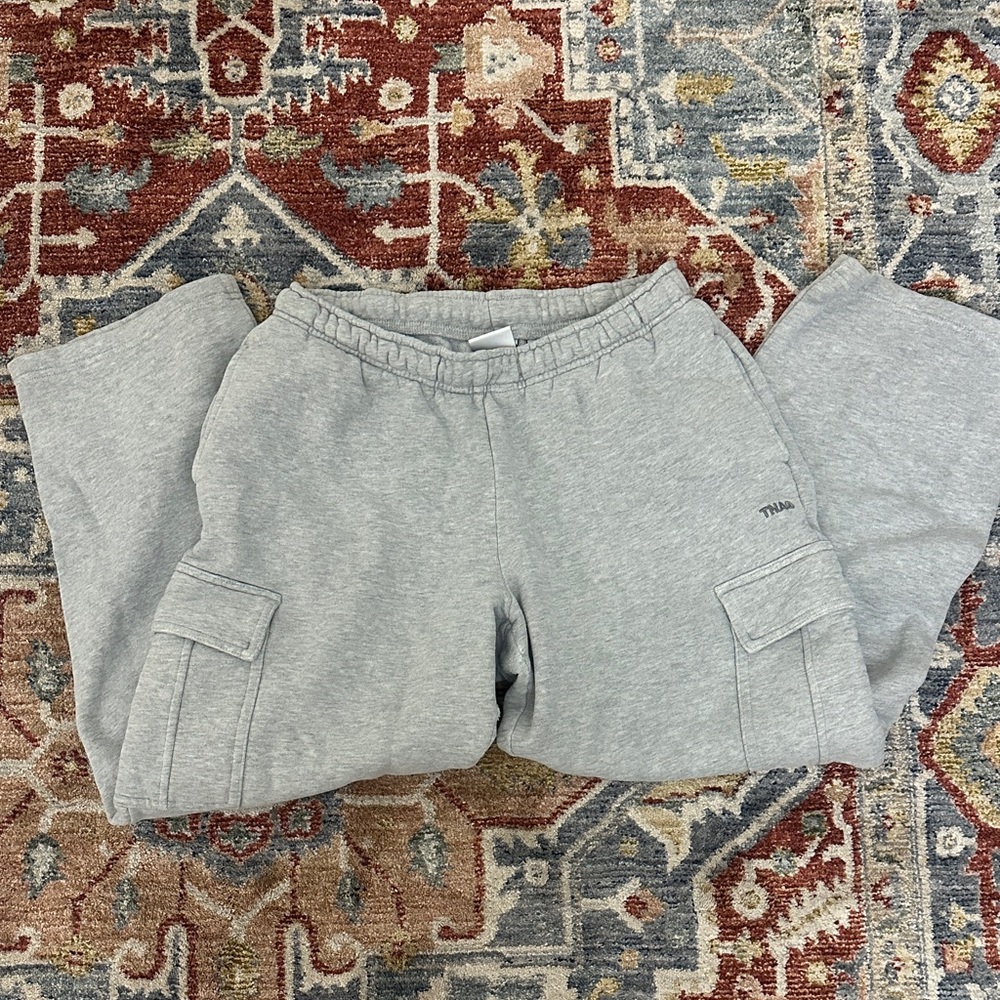 Aritzia TNA Mega Cargo Sweatpants (Short)